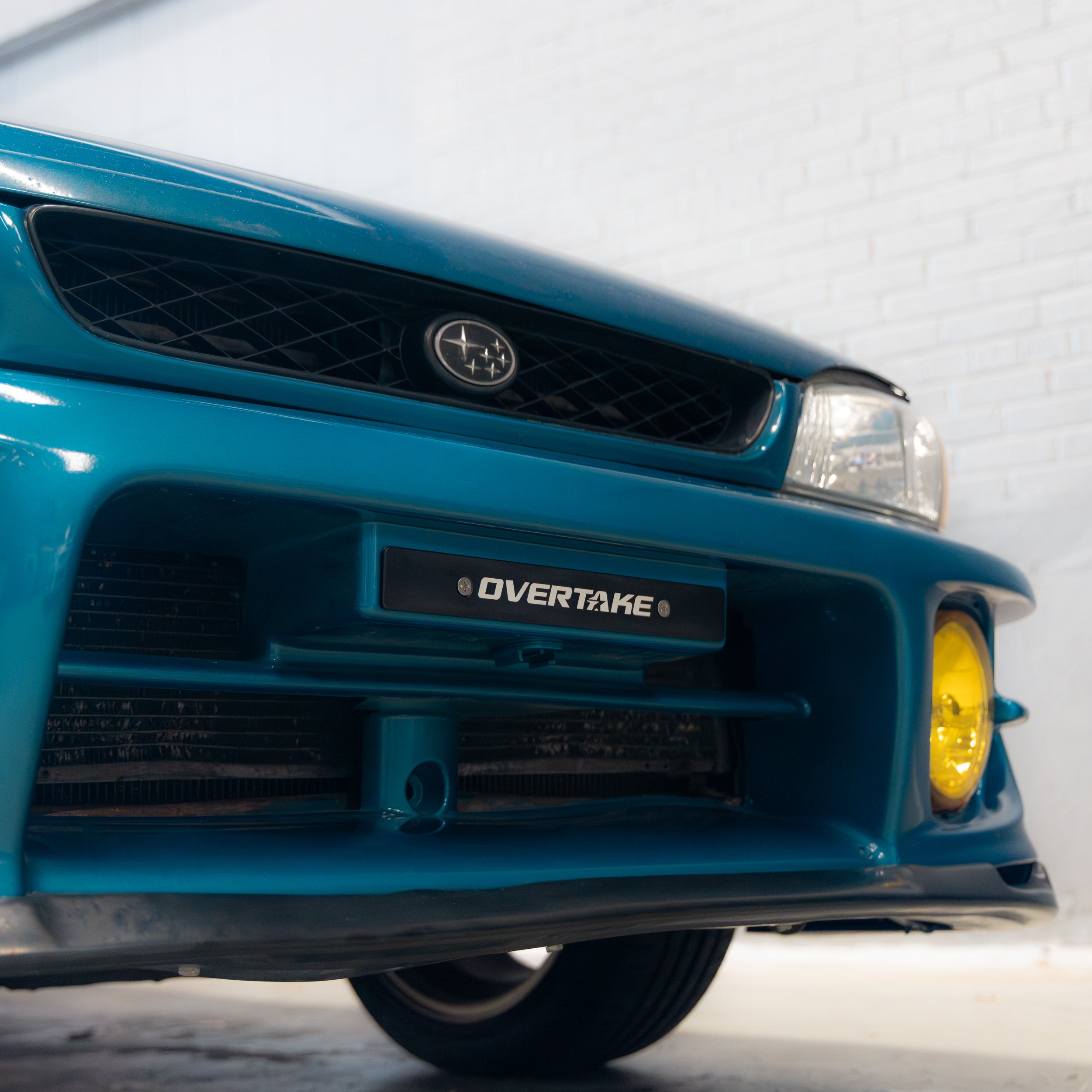 Overtake Front License Plate Delete - Universal