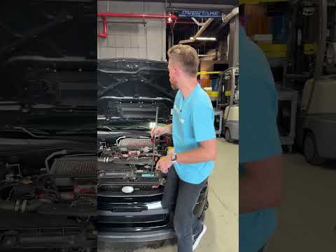 Overtake Hi-Lift Hood Strut Kit - Subaru 2002-07 WRX/STi